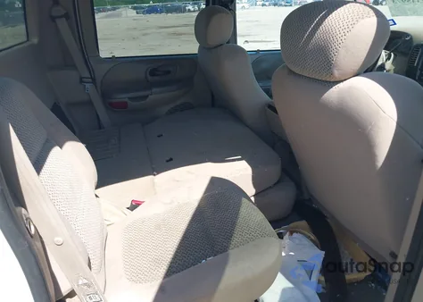 2002 Ford F-150 Lariat/Xlt из США, поврежденный, VIN 1FTRW07L42KB08327